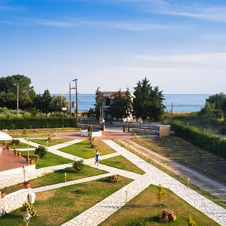 Glafki Luxury Aparthotel