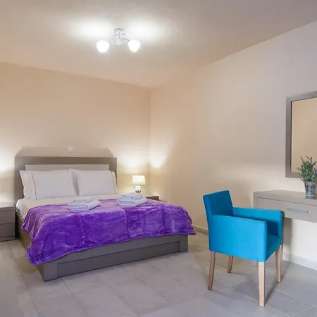 Glafki Luxury Aparthotel Toroni
