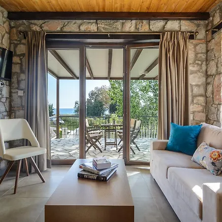 Glafki Luxury Aparthotel