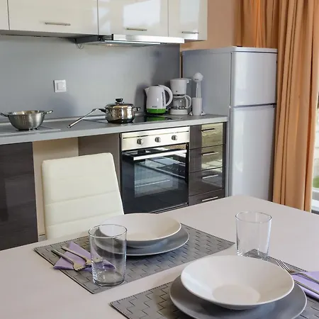 Aparthotel Glafki Luxury *