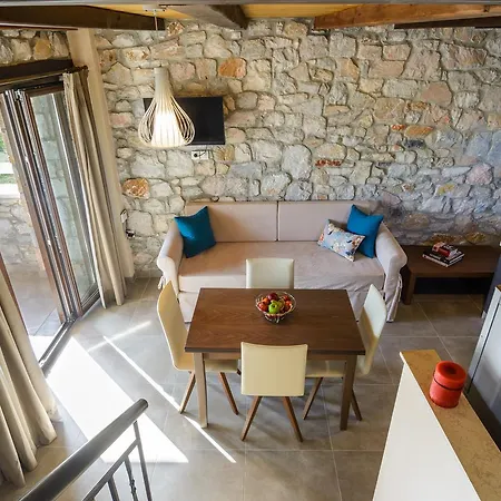 Glafki Luxury Aparthotel Toroni