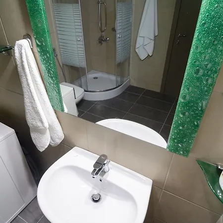 Glafki Luxury Aparthotel Toroni