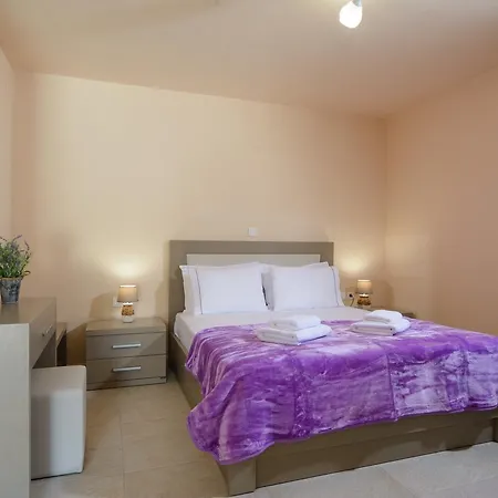Glafki Luxury * Toroni