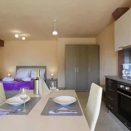 Glafki Luxury Aparthotel *